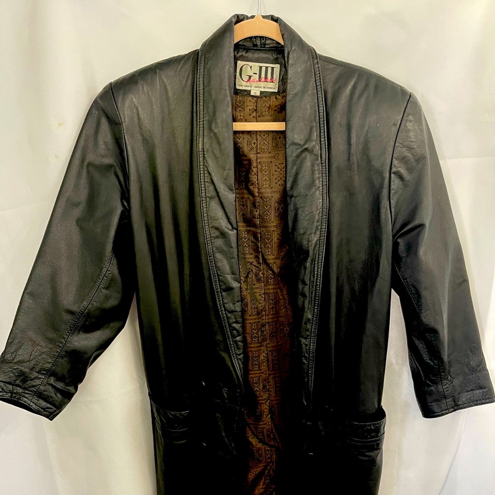 Vintage G-111 Global Identity full length size small vented in back trench coat